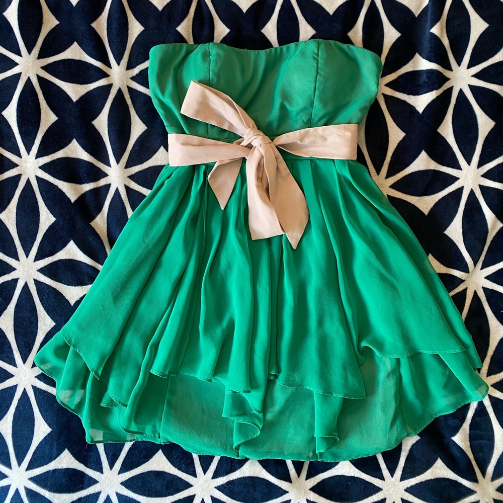 Strapless Elegant Mini Cocktail Dress